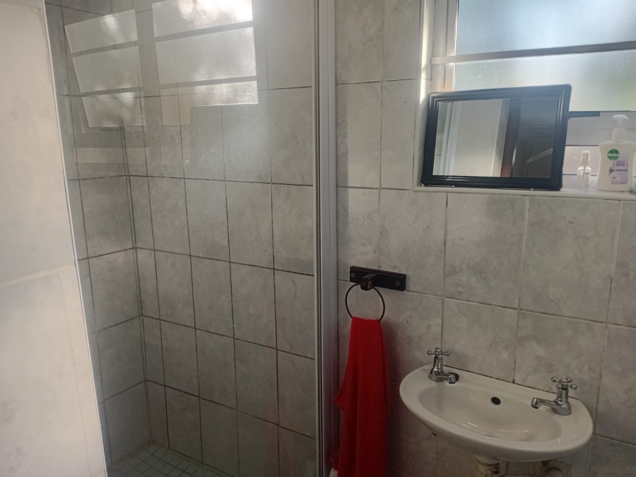 To Let 2 Bedroom Property for Rent in Beacon Bay North Eastern Cape